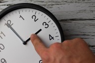 Cambio de hora en EE.UU.: cuándo inicia el horario de invierno y cómo configurar tu reloj