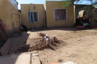 Con veladoras donde fue el feminicidio de Jocelyn, amigas despiden a la joven madre asesinada por su ex pareja