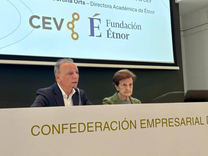 Combatir la economía sumergida desde la moral: "No puede ser modelo de éxito social la maximización del beneficio a cualquier precio"