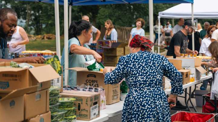 Is Walmart closing stores due to SNAP cuts? Rumors swirl…