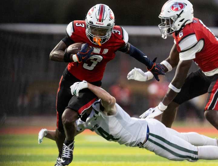 Torin Evans, Zi’khere Leaks headline Susquehanna Township’s victory over Milton Hershey