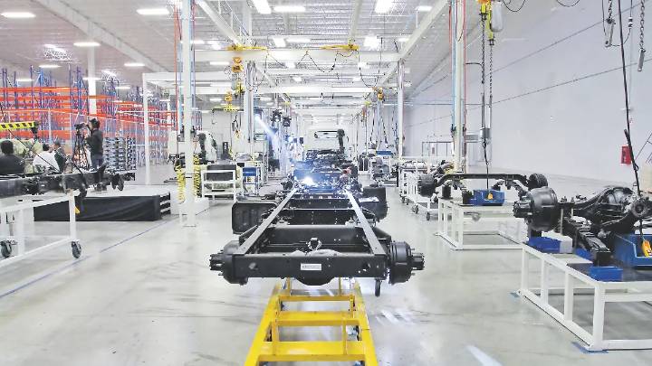 Sector automotriz teme por nueva crisis de semiconductores ante cierre de Planta en Celaya