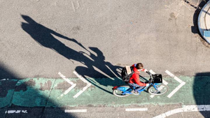 En qué consiste la  ‘Ley de la Bicicleta’ la cual le podría dar un día libre en su trabajo