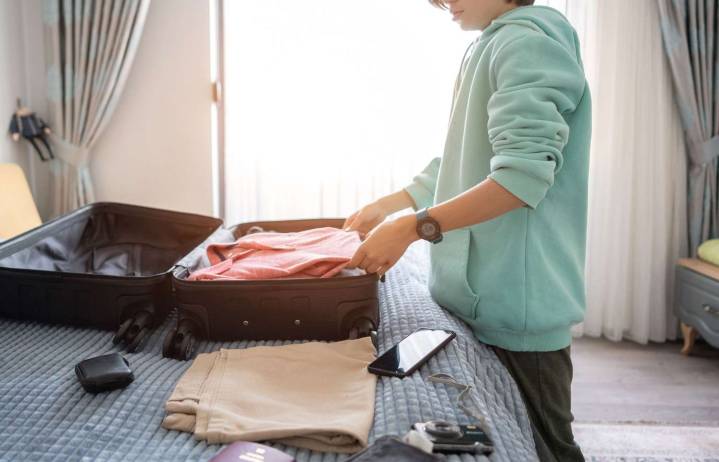 16-Year-Old Moves Out After He Says Stepmom Sold His Late Mother's Music Box Online