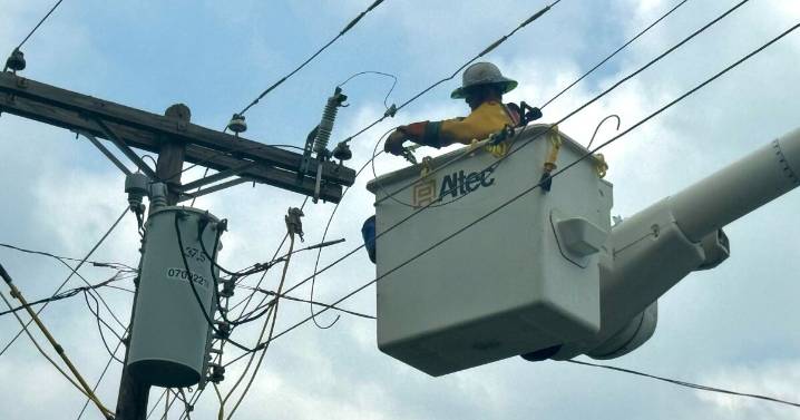 Arlington votes to reject Oncor's proposed rate increases for residential and street lighting
