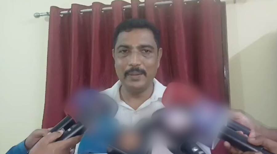 Meeting with ministers fuels buzz over former AASAA chief’s likely BJP entry