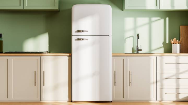 The Clever Way To Repurpose Jar Lids To Add Extra Visual Interest To Your Kitchen Fridge