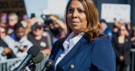La fiscal de NY, Letitia James, se declara inocente en caso de fraude impulsado por Trump