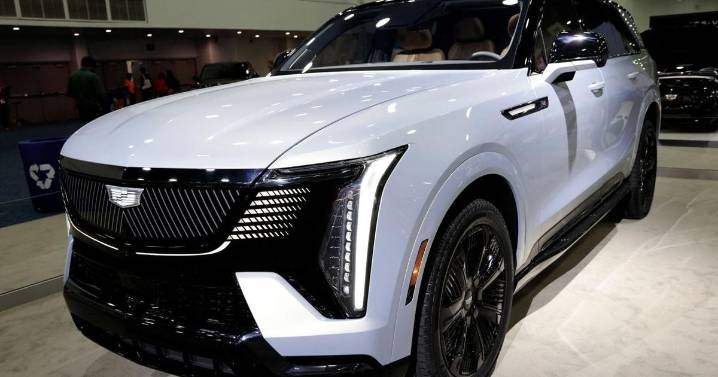 GM will introduce ‘eyes-off’ driving in 2028