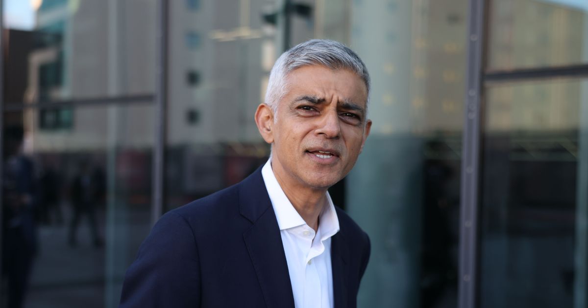 Sadiq Khan is being 'misled' over £700m Tube cleaning contract, union claims