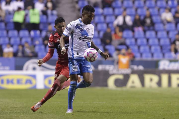 Puebla le gana a Xolos sobre el final del juego
