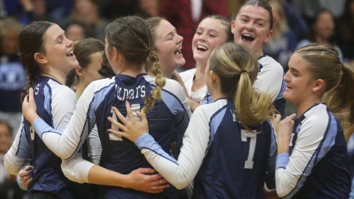 Maine volleyball: York sweeps semifinal, prepares for state rematch