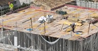 La construcción amplia la jornada intensiva de verano en 2026 para evitar las horas de más calor