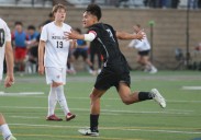 Troy breaks deadlock with four goals in final 15 minutes to beat Royal Oak in district semis