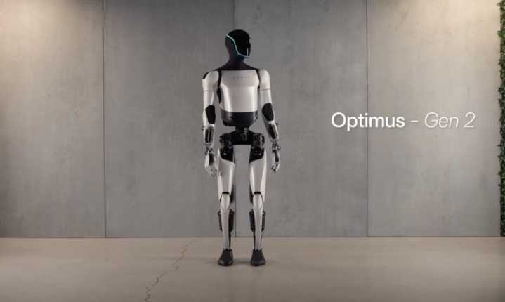 Musk asegura que robot Optimus terminará con la pobreza