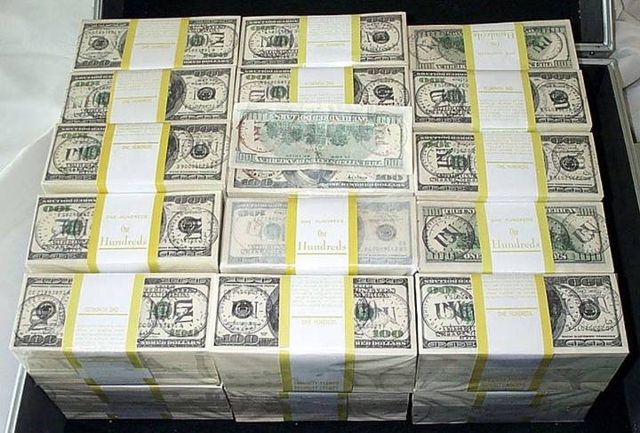 Who's Passing $100 Fake Bills Around Pendleton, OR? Movie Money?