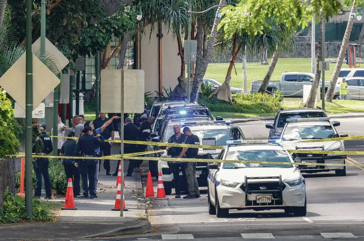 Honolulu police shoot, kill felon, 50, who pointed revolver at officers