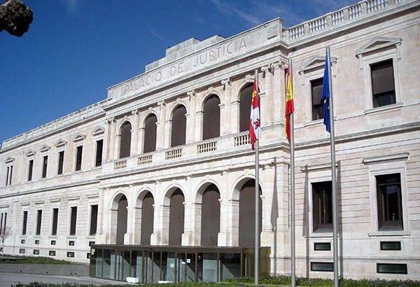 Cárcel por maltratar y vejar a su hijastro menor en Salamanca