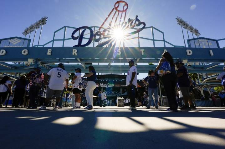 The Audible: Pregame World Series reading before Dodgers vs. Jays in Game 5