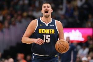 Jokic posts fourth straight triple-double as Nuggets rout Pelicans
