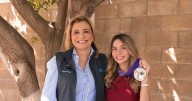 Maru Campos reconoce a Alegna González como un ejemplo para los chihuahuenses