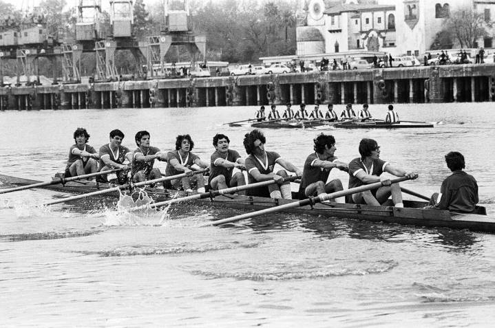 La regata Sevilla-Betis celebra 65 años de historia