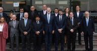 Las imágenes del enfrentamiento entre los directores del Cervantes y la Real Academia Española