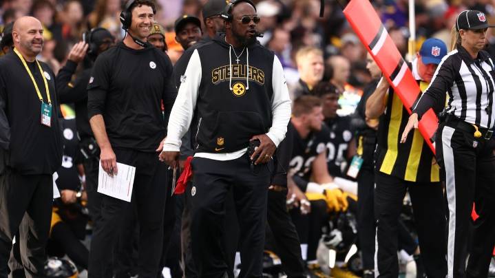 The Steelers are rested, healthy and in first place. Not that Mike Tomlin wants to talk about it