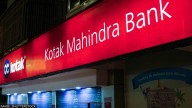 Emkay Lowers Kotak Mahindra Bank Target to Rs 2,050 - Here's Why Republic Business