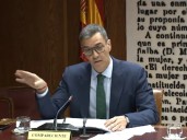 El new look de Pedro Sánchez en el Senado con gafas de Dior de casi 300 euros