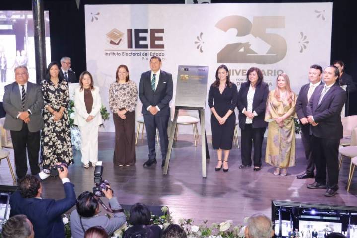 Poderes de Puebla respaldan la autonomía del IEE en su 25 aniversario