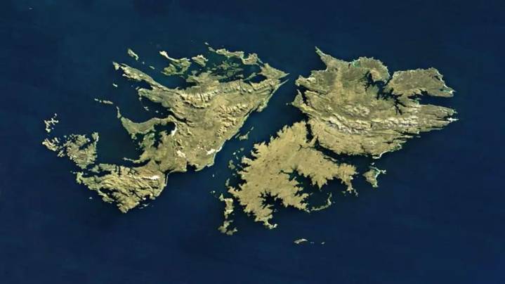 En la cuestión Malvinas el Gobierno viola la Constitución