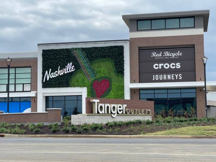 Tanger Outlets Nashville Supports Breast Cancer Awareness in October