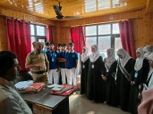 Police engage with youth by organising educational visit of students to Police Stations in Srinagar