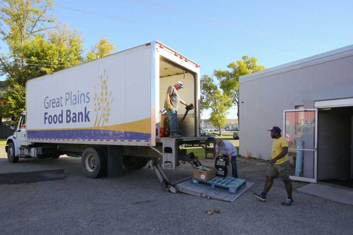 Food banks brace for surge as SNAP benefits face pause