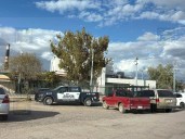Taxista es atacado a cuchilladas y logra conducir hasta IMSS Ávalos