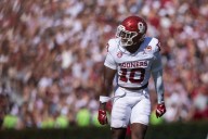 No. 14 Oklahoma, Mateer get back on track with a 26