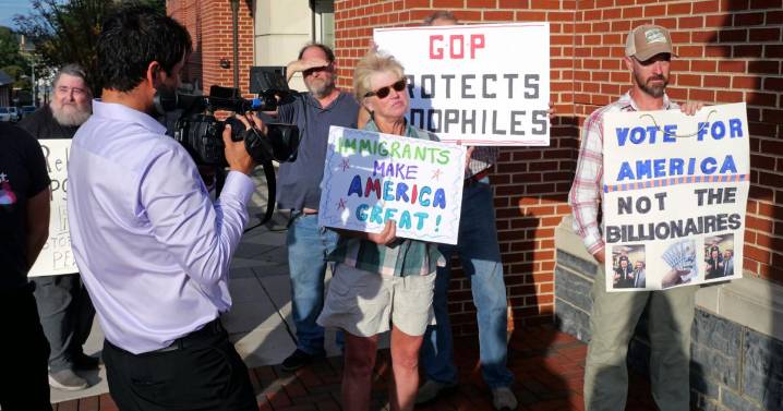 Cline town hall leaves out press, constituents outside Lexington