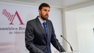 Vox exige recuperar "la ley y el orden" en Murcia y deportar a inmigrantes ilegales y delincuentes