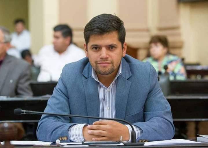 Con la incorporación de una ambulancia 4×4, Campo Quijano avanza en atención médica
