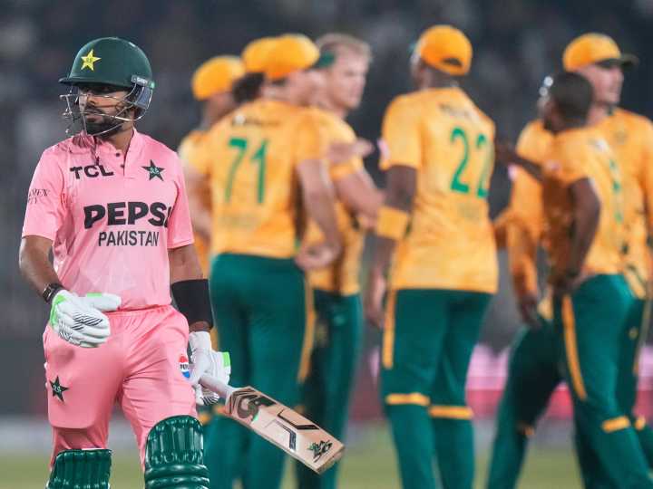 South Africa force Pakistan collapse as Babar out for a duck on T20 return