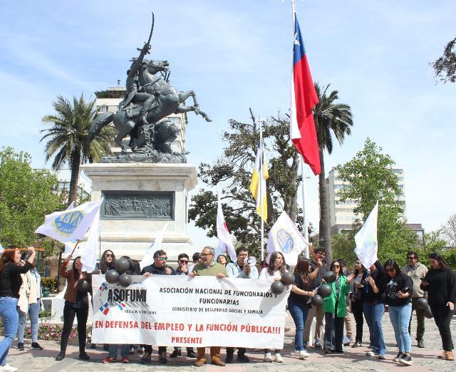 Trabajadores y funcionarios públicos protestaron en el centro de Rancagua