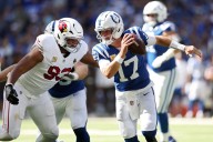 NFL Week 7 player props, picks, best bets: Daniel Jones, Davante Adams