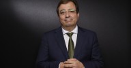 Guillermo Fernández Vara, expresidente de la Junta de Extremadura, fallece a los 66 años tras una larga enfermedad