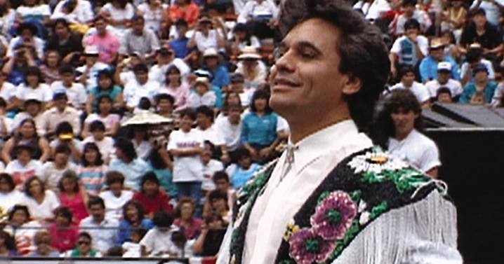 Juan Gabriel; Debo, puedo y quiero, una mirada íntima del divo