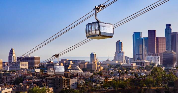 Commentary: What are the motives behind Frank McCourt's Dodger Stadium gondola plan?