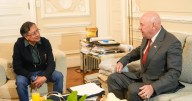 Gustavo Petro y jefe de la embajada de EE. UU. dan los primeros pasos para superar la crisis diplomática