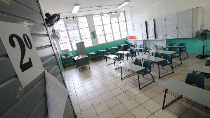 Reportan muerte de un alumno en secundaria de Iztapalapa; desalojan centro educativo