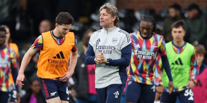 Los secretos del rol de Gabriel Heinze en Arsenal que lo transformó en líder de la Premier League: “Es extraordinario en eso”