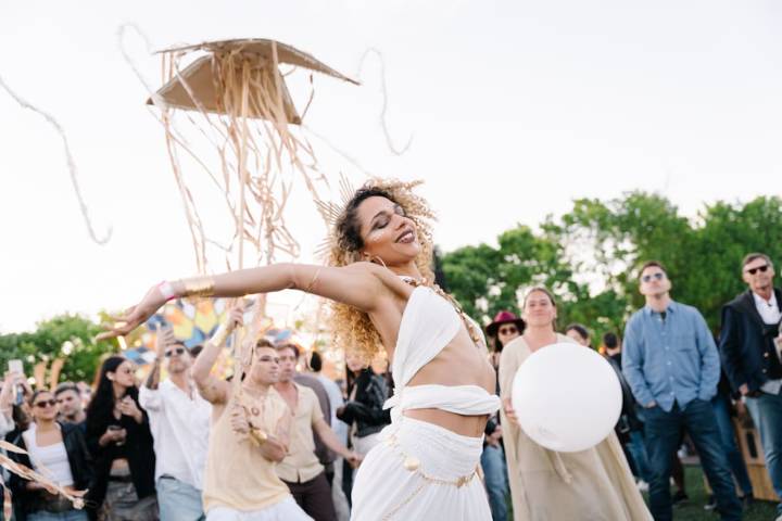 Temporada de festivales. Corona inauguró las Sunsets Sessions 2025 con un atardecer a pura música en Ciudad Universitaria